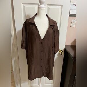 (27) Emery Rose Brown Button-Up Blouse